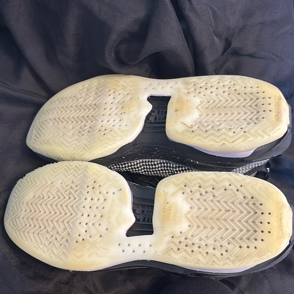 Nike - Picture 5 of 6